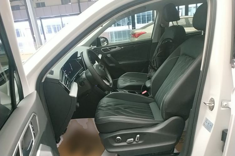 Used Volkswagen Tiguan L 2024 300TSI Automatic Two-Wheel Drive Smart Edition Left Front Seat