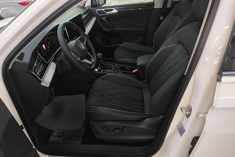 Used Volkswagen Tiguan L 2024 330TSI Automatic Two-Wheel Drive Smart Edition Left Front Seat