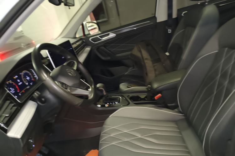 Used Volkswagen Tiguan L 2024 300TSI Automatic Two-Wheel Drive Smart Edition Left Front Seat