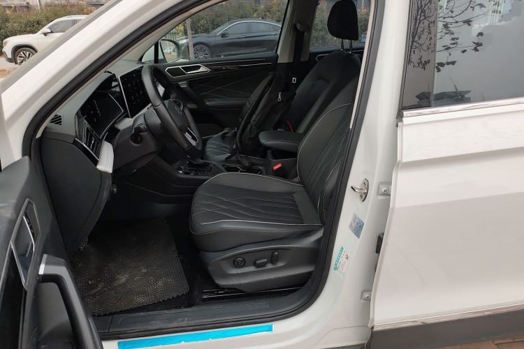 Used Volkswagen Tiguan L 2024 300TSI Automatic Two-Wheel Drive Smart Edition Left Front Seat