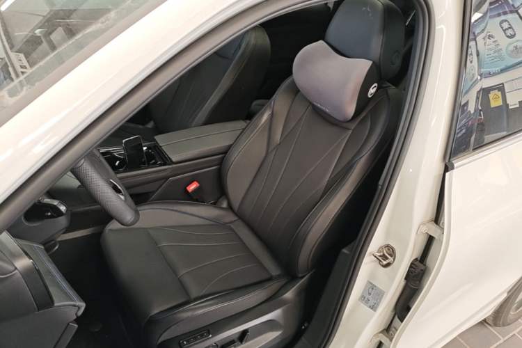 Used Volkswagen Tiguan L 2024 PRO 330TSI Two-Wheel Drive Smart Edition Left Front Seat