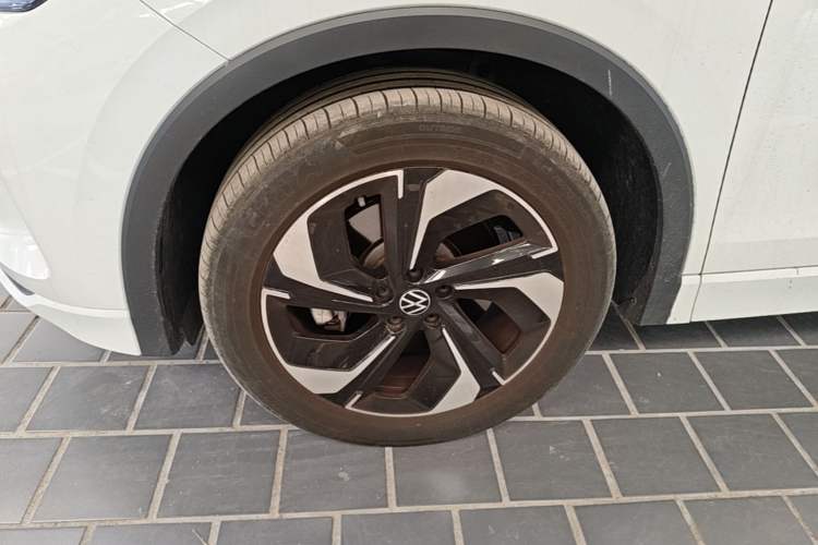 Used Volkswagen Tiguan L 2024 PRO 330TSI Two-Wheel Drive Smart Edition Left Front Wheel Hub