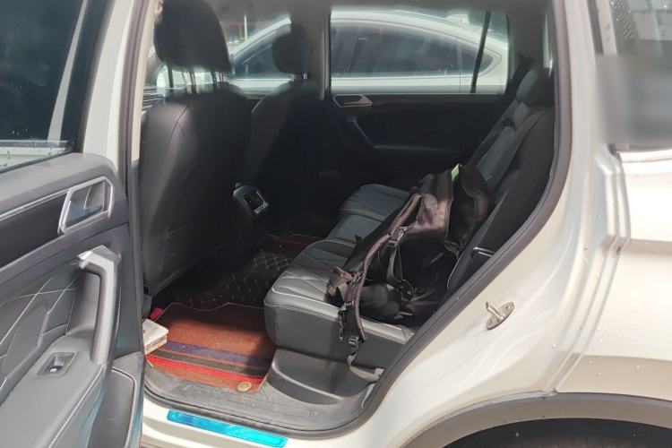 Used Volkswagen Tiguan L 2024 300TSI Automatic Two-Wheel Drive Smart Edition Left Rear Seat