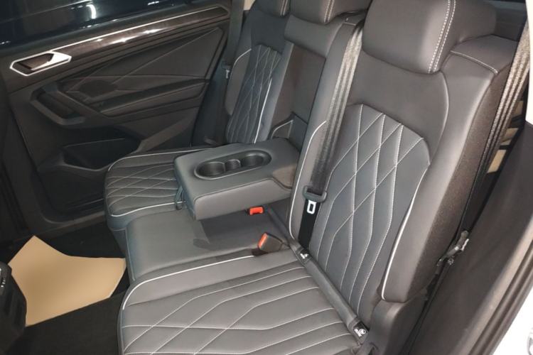 Used Volkswagen Tiguan L 2024 300TSI Automatic Two-Wheel Drive Smart Edition Left Rear Seat