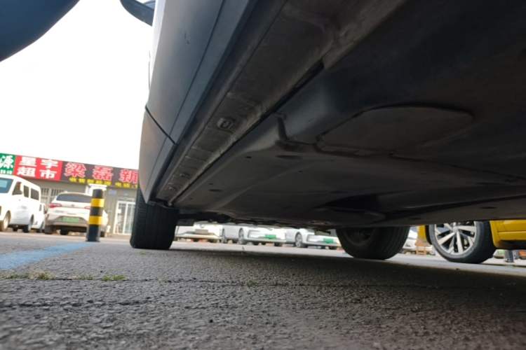 Used Volkswagen Tiguan L 2024 300TSI Automatic Two-Wheel Drive Smart Edition Left Side Sill