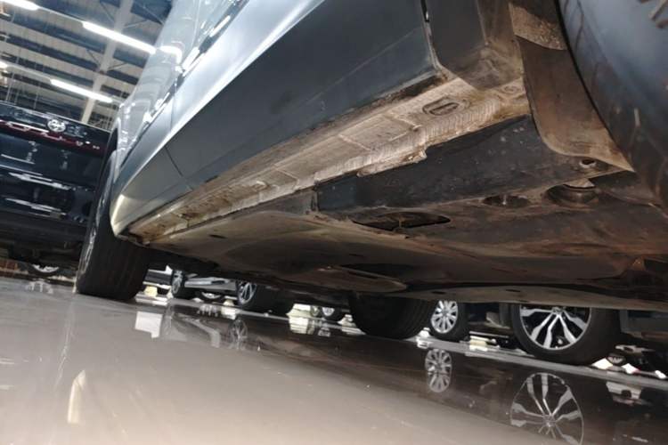Used Volkswagen Tiguan L 2024 300TSI Automatic Two-Wheel Drive Smart Edition Left Side Sill