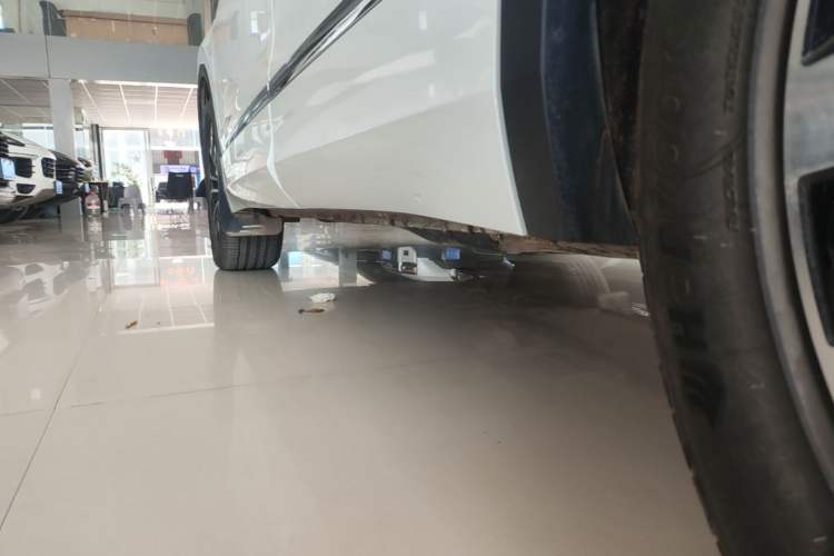 Used Volkswagen Tiguan L 2024 330TSI Automatic Two-Wheel Drive R-Line Enhanced Edition Left Side Sill