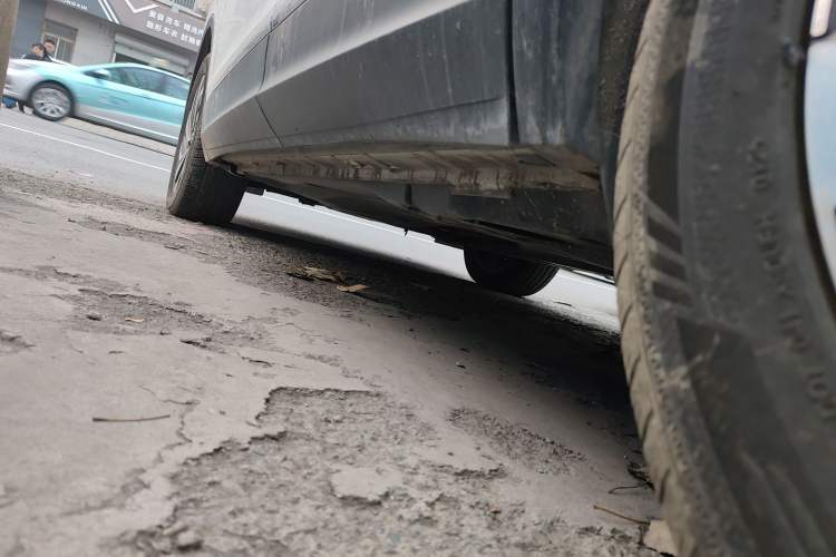 Used Volkswagen Tiguan L 2024 300TSI Automatic Two-Wheel Drive Smart Edition Left Side Sill