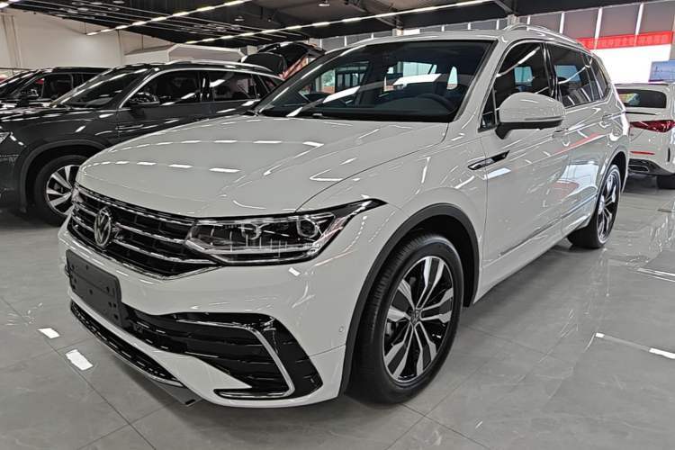 Used Volkswagen Tiguan L 2024 330TSI Automatic Two-Wheel Drive R-Line Enhanced Edition Guazi used car, China used car export, Used car for sale, Used  cars, Cheapest cars for sale