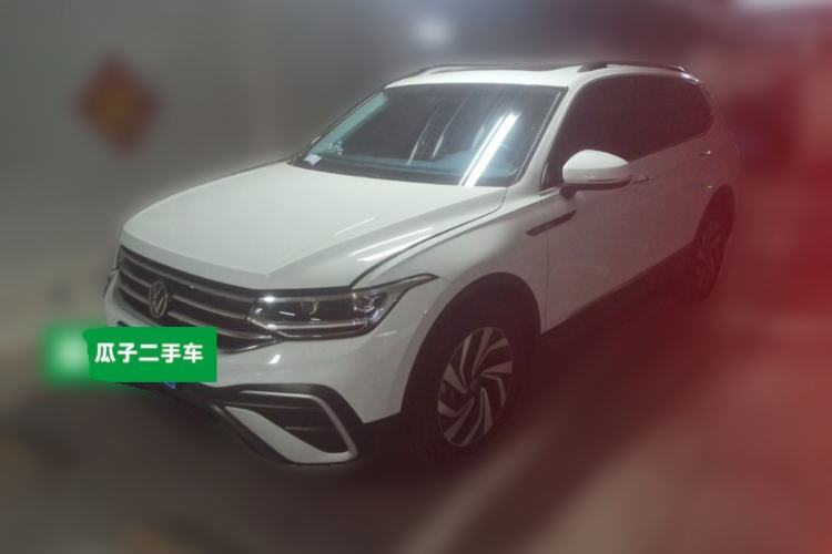 Used Volkswagen Tiguan L 2024 Outstanding Model 300TSI Automatic Two-Wheel Drive Longteng Edition Guazi used car, China used car export, Used car for sale, Used cars, Cheapest cars for sale