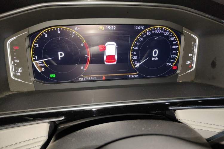 Used Volkswagen Tiguan L 2024 Outstanding Model 300TSI Automatic Two-Wheel Drive Longteng Edition Odometer Close Up