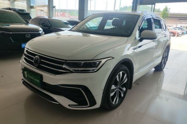 Volkswagen Tiguan L 2024 330TSI Automatic Two-Wheel Drive R-Line Enhanced Edition usado