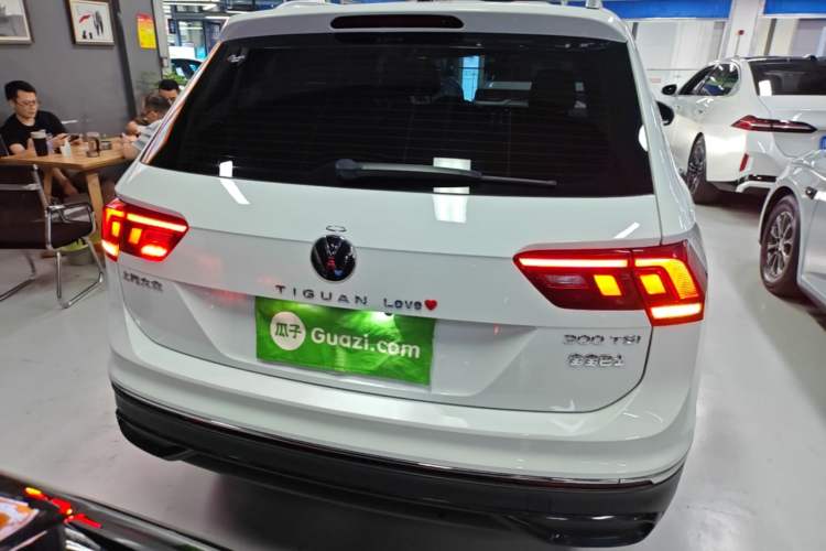 Used Volkswagen Tiguan L 2024 300TSI Automatic Two-Wheel Drive Smart Edition Rear