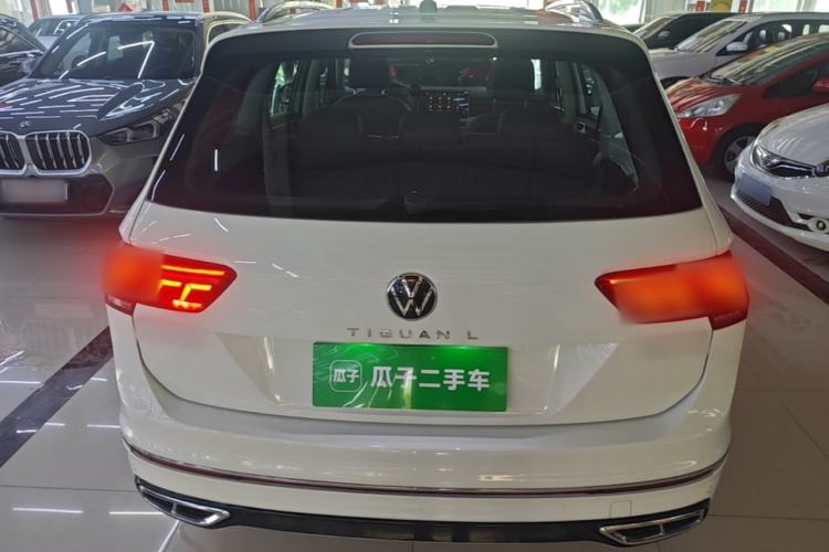 Used Volkswagen Tiguan L 2024 330TSI Automatic Two-Wheel Drive R-Line Enhanced Edition Rear