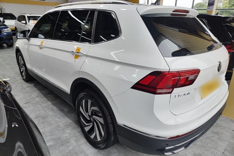 Used Volkswagen Tiguan L 2024 Outstanding Model 300TSI Automatic Two-Wheel Drive Longteng Edition Rear Left 45 Deg