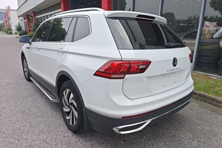 Used Volkswagen Tiguan L 2024 300TSI Automatic Two-Wheel Drive Smart Edition Rear Left 45 Deg