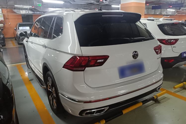 Used Volkswagen Tiguan L 2024 Outstanding Model 330TSI Automatic Two-Wheel Drive R-Line Dragon Glory Edition Rear Left 45 Deg
