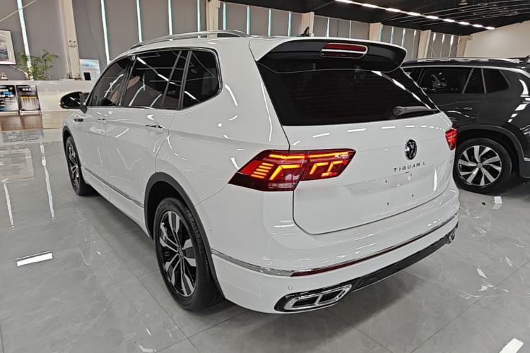 Used Volkswagen Tiguan L 2024 330TSI Automatic Two-Wheel Drive R-Line Enhanced Edition Rear Left 45 Deg