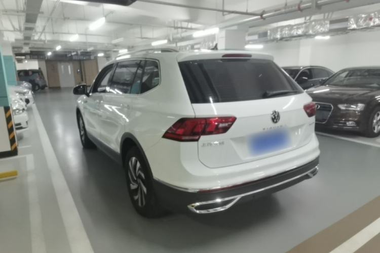 Used Volkswagen Tiguan L 2024 300TSI Automatic Two-Wheel Drive Smart Edition Rear Left 45 Deg