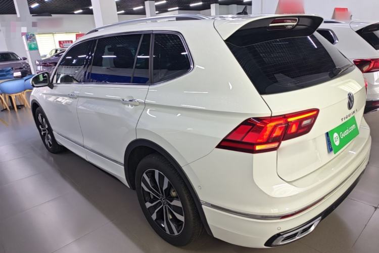 Used Volkswagen Tiguan L 2024 Outstanding Model 330TSI Automatic Two-Wheel Drive R-Line Dragon Glory Edition Rear Left 45 Deg
