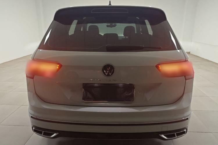 Used Volkswagen Tiguan L 2024 330TSI Automatic Two-Wheel Drive R-Line Enhanced Edition Rear