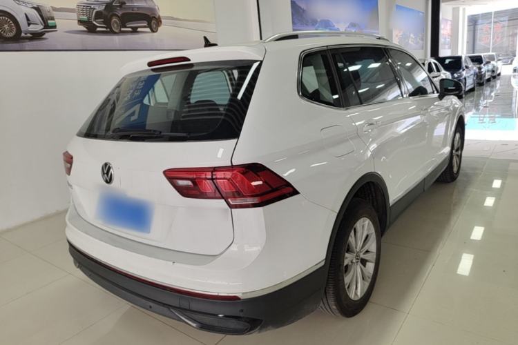 Used Volkswagen Tiguan L 2024 Outstanding Model 300TSI Automatic Two-Wheel Drive Longteng Edition Rear Right 45 Deg