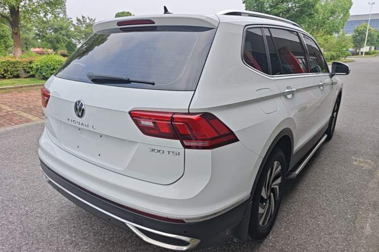 Used Volkswagen Tiguan L 2024 300TSI Automatic Two-Wheel Drive Smart Edition Rear Right 45 Deg