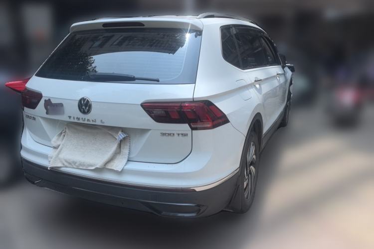 Used Volkswagen Tiguan L 2024 300TSI Automatic Two-Wheel Drive Smart Edition Rear Right 45 Deg