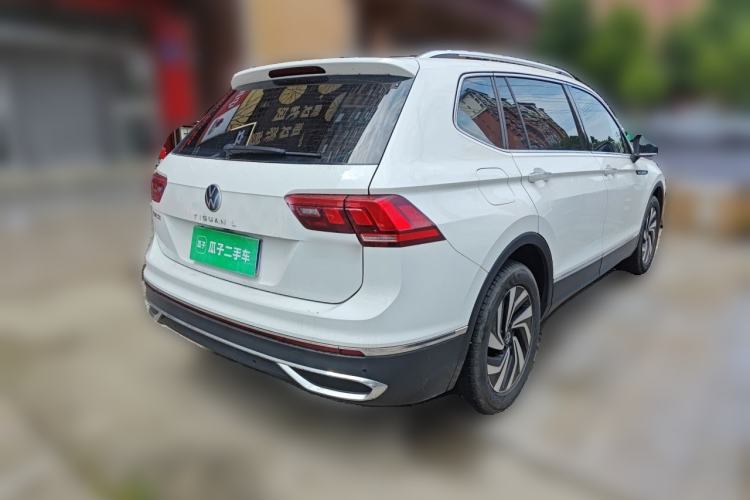 Used Volkswagen Tiguan L 2024 300TSI Automatic Two-Wheel Drive Smart Edition Rear Right 45 Deg