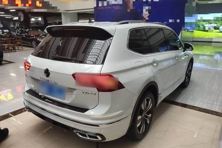 Used Volkswagen Tiguan L 2024 330TSI Automatic Two-Wheel Drive R-Line Enhanced Edition Rear Right 45 Deg