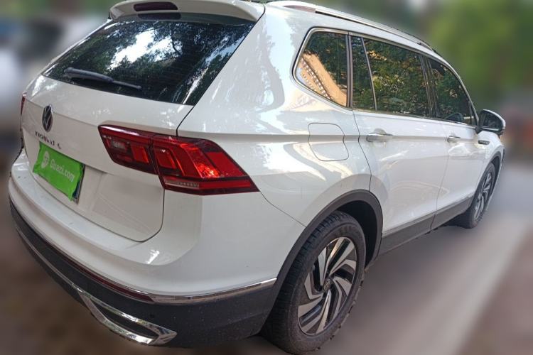 Used Volkswagen Tiguan L 2024 300TSI Automatic Two-Wheel Drive Smart Edition Rear Right 45 Deg