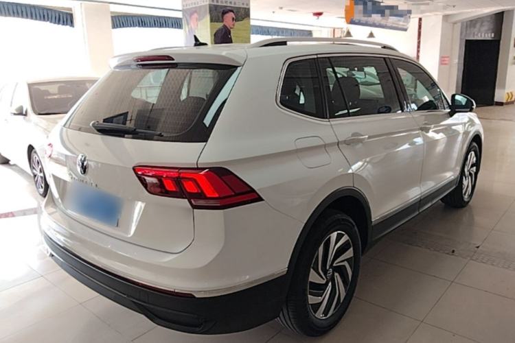 Used Volkswagen Tiguan L 2024 Outstanding Model 300TSI Automatic Two-Wheel Drive Longteng Edition Rear Right 45 Deg