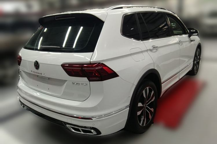 Used Volkswagen Tiguan L 2024 330TSI Automatic Two-Wheel Drive R-Line Enhanced Edition Rear Right 45 Deg