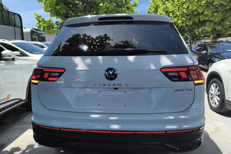 Used Volkswagen Tiguan L 2024 Outstanding Model 300TSI Automatic Two-Wheel Drive Longteng Edition Rear