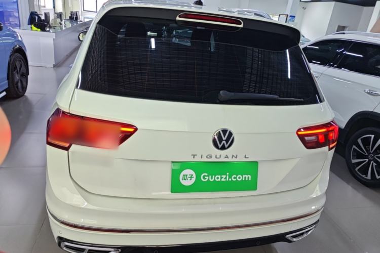Used Volkswagen Tiguan L 2024 Outstanding Model 330TSI Automatic Two-Wheel Drive R-Line Dragon Glory Edition Rear