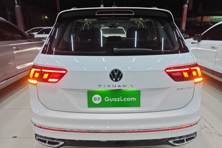 Used Volkswagen Tiguan L 2024 Outstanding Model 330TSI Automatic Two-Wheel Drive R-Line Dragon Glory Edition Rear