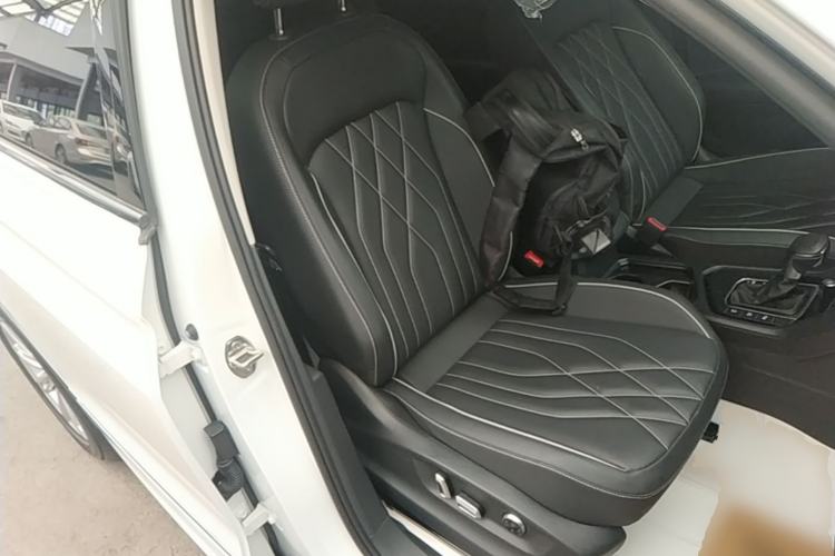 Used Volkswagen Tiguan L 2024 300TSI Automatic Two-Wheel Drive Smart Edition Right Front Seat