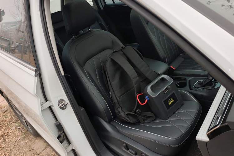 Used Volkswagen Tiguan L 2024 300TSI Automatic Two-Wheel Drive Smart Edition Right Front Seat