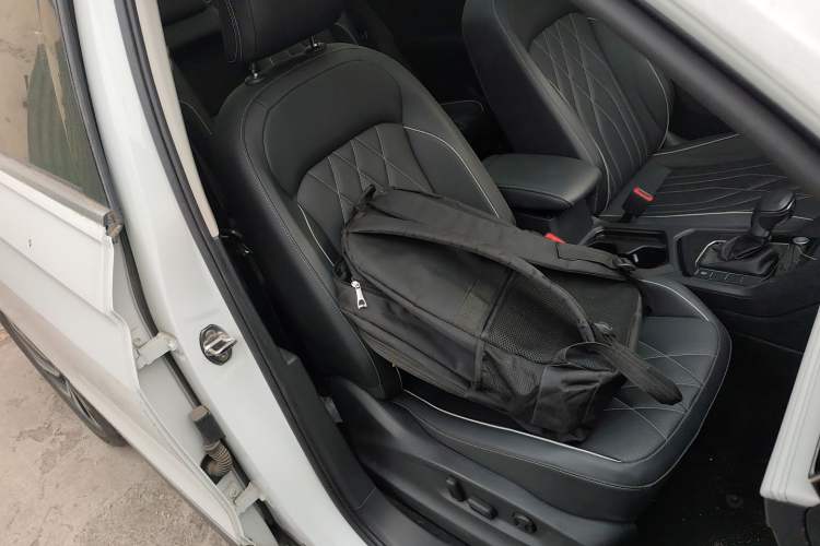 Used Volkswagen Tiguan L 2024 300TSI Automatic Two-Wheel Drive Smart Edition Right Front Seat