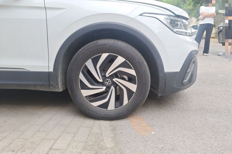 Used Volkswagen Tiguan L 2024 300TSI Automatic Two-Wheel Drive Smart Edition Right Front Wheel Hub