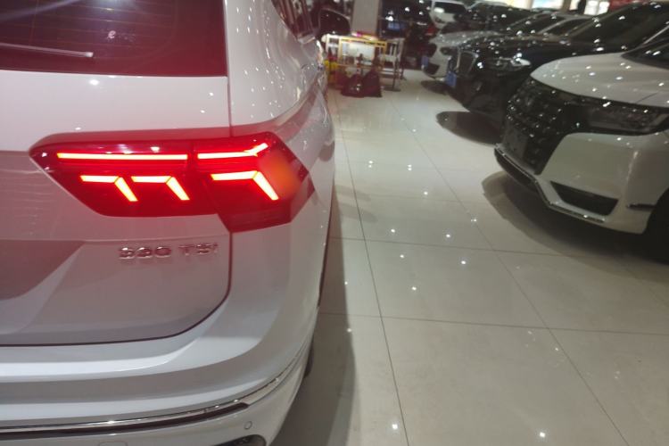 Used Volkswagen Tiguan L 2024 330TSI Automatic Two-Wheel Drive R-Line Enhanced Edition Right Rear Taillight
