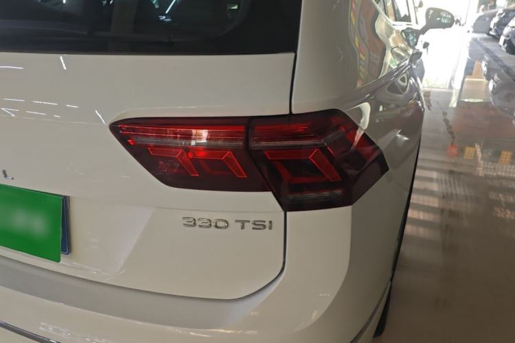 Used Volkswagen Tiguan L 2024 330TSI Automatic Two-Wheel Drive R-Line Enhanced Edition Right Rear Taillight
