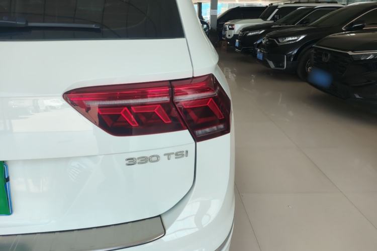 Used Volkswagen Tiguan L 2024 330TSI Automatic Two-Wheel Drive R-Line Enhanced Edition Right Rear Taillight