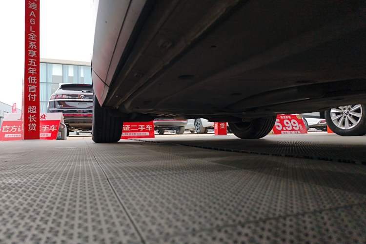 Used Volkswagen Tiguan L 2024 300TSI Automatic Two-Wheel Drive Smart Edition Right Side Sill