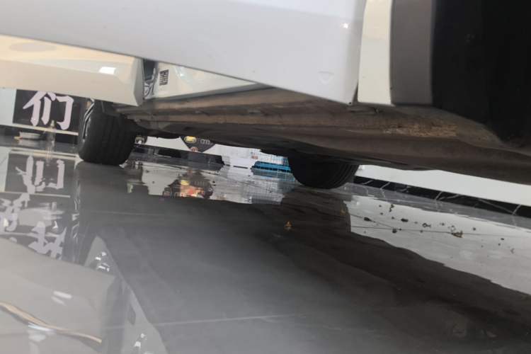 Used Volkswagen Tiguan L 2024 330TSI Automatic Two-Wheel Drive R-Line Enhanced Edition Right Side Sill