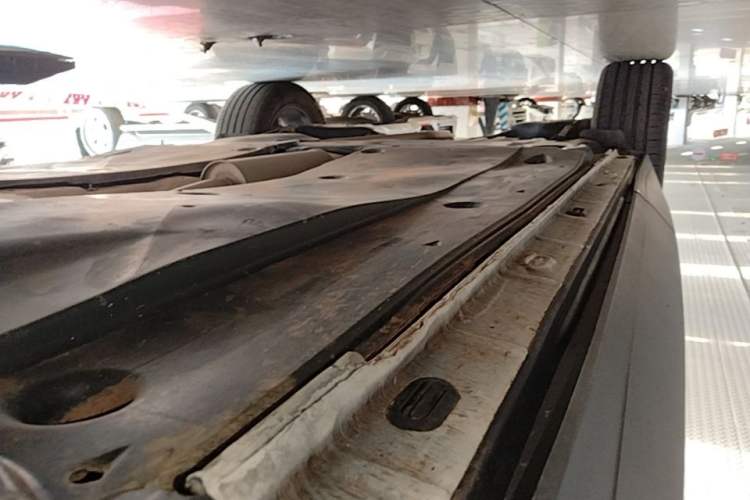 Used Volkswagen Tiguan L 2024 Outstanding Model 300TSI Automatic Two-Wheel Drive Longteng Edition Right Side Sill