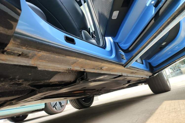Used Volkswagen Tiguan L 2024 PRO 380TSI Four-Wheel Drive R-Line Prestige Edition Right Side Sill