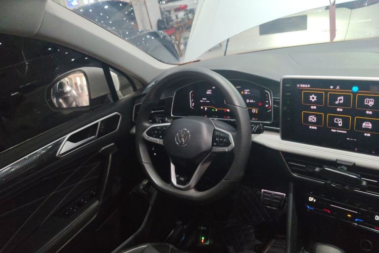 Used Volkswagen Tiguan L 2024 330TSI Automatic Two-Wheel Drive R-Line Enhanced Edition Steering Wheel