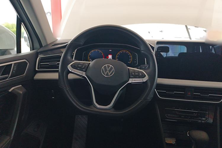 Used Volkswagen Tiguan L 2024 300TSI Automatic Two-Wheel Drive Smart Edition Steering Wheel