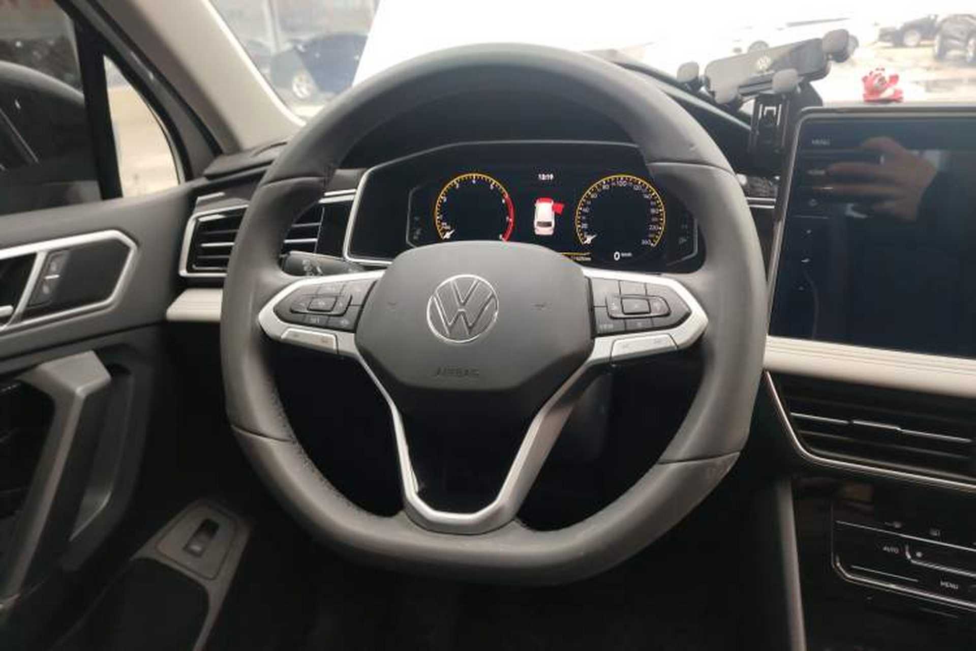 Used Volkswagen Tiguan L 2024 300TSI Automatic Two-Wheel Drive Smart Edition Steering Wheel